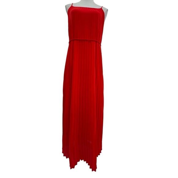 Banana Republic, red Christmasy accordion folded fabric, chiffon maxi size 0 fla - Picture 2 of 16